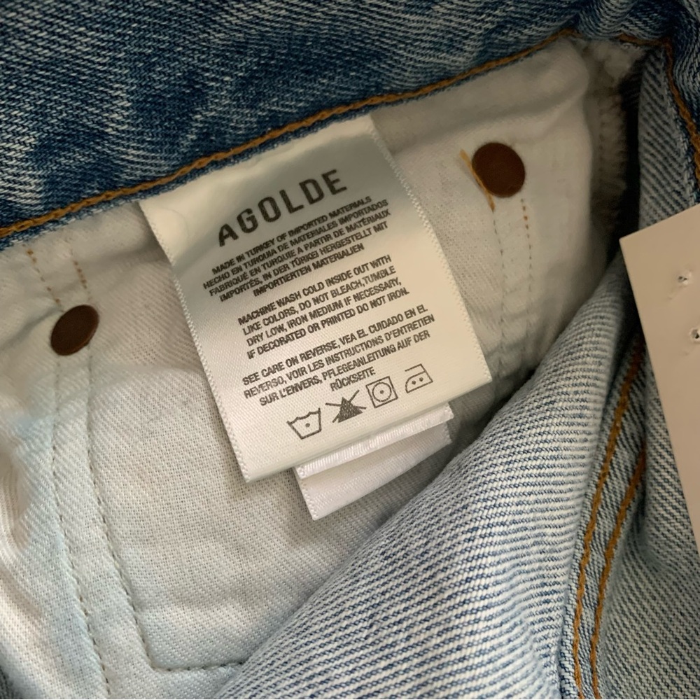 🌜NEW AGOLDE Parker Vintage Cut Off Short in Encore - Picture 8 of 9